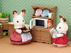 SYLVANIAN FAMILIES CUPBOARD WITH OVEN 5023 3+